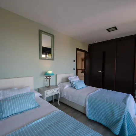 Belvilla By Oyo Catro Faros