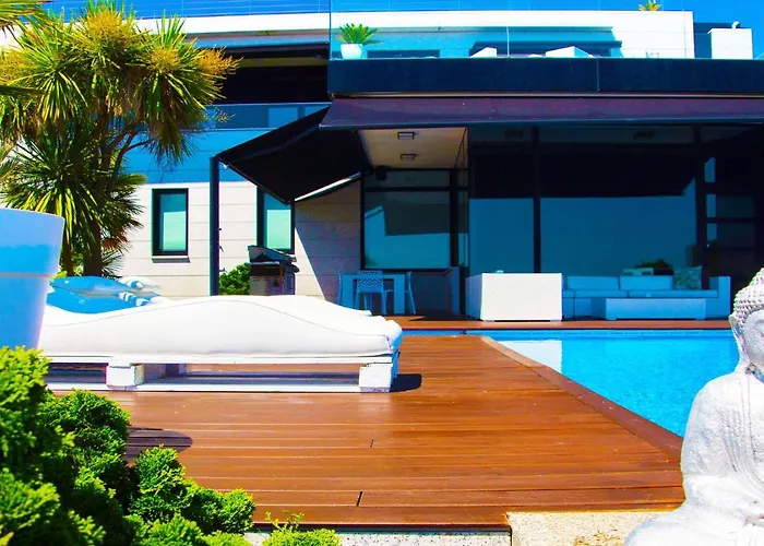 Belvilla By Oyo Catro Faros Montalvo