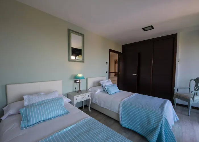 Belvilla By Oyo Catro Faros